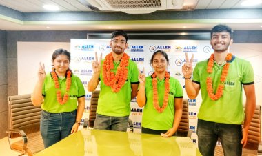 एलन ऐस कॉमर्स के विद्यार्थियों ने प्रथम वर्ष में ही लहराया सफलता का परचम