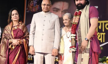 स्मिता ठाकरे द्वारा आयोजित भागवत कथा में राज्यपाल रमेश बैस, सुखविंदर सिंह, शेखर सुमन सहित कई हस्तियां हुईं शामिल